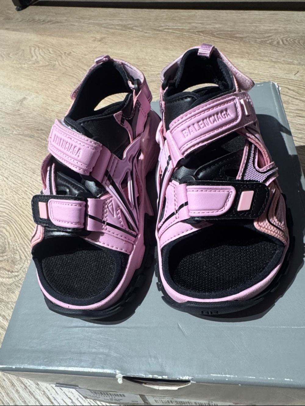 Balenciaga Kids Pink and Black Adjustable Sport Sandals